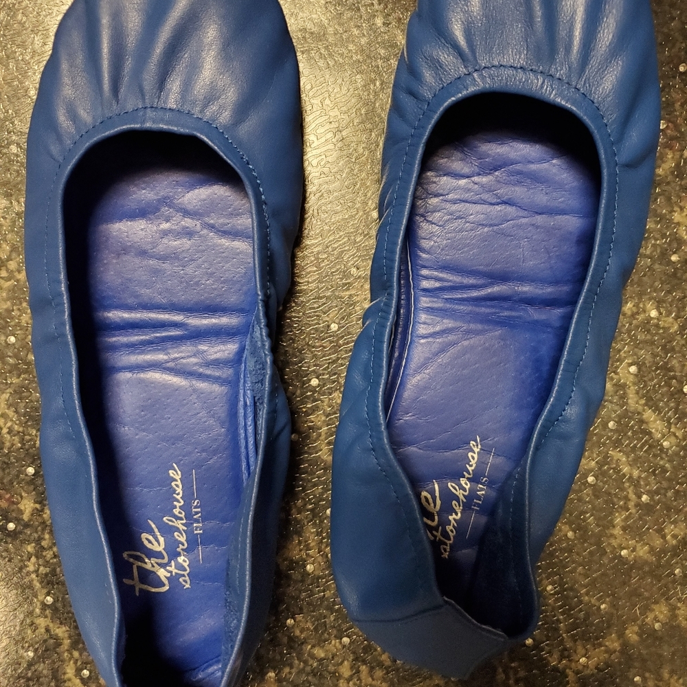 The storehouse flats size 8